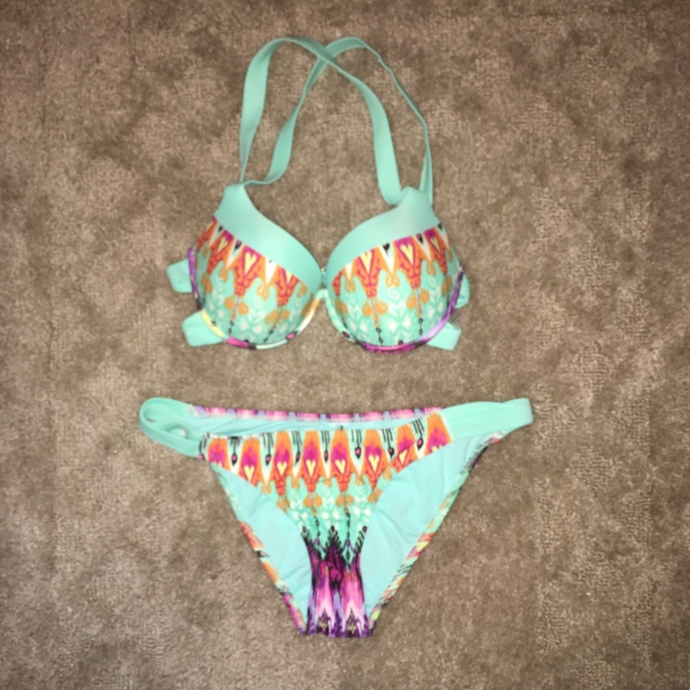 Multicolored bikini